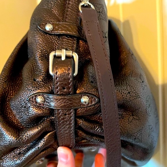 FLASH SALE🔥🔥EXCELLENT CONDITION💗 LOUIS VUITTON XL BRONZE MAHINA BAG💗💗💗 - Picture 4 of 12